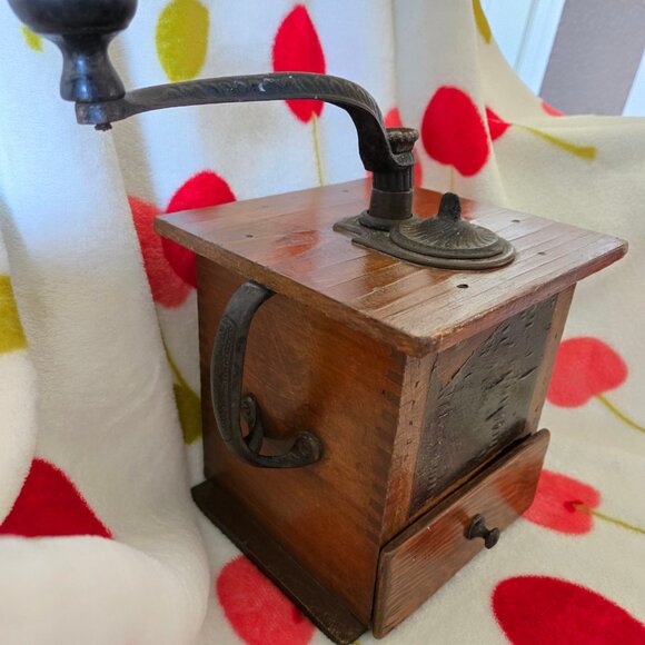 Vintage Antique Coffee Bean Grinder - Picture 2 of 4